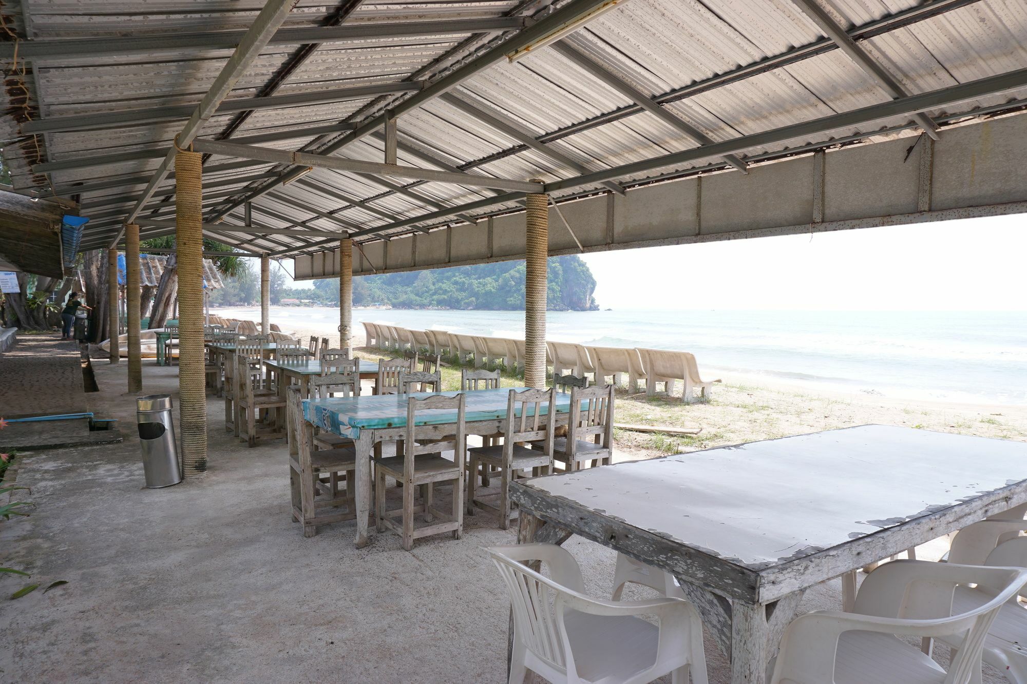 Boonchu Bangburd Resort At Chumphon Pathio Exterior photo